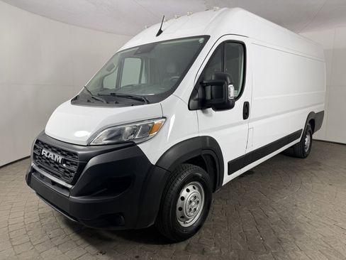 Used 2023 RAM ProMaster 3500 FWD image 3