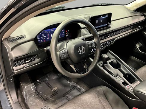 Used 2024 Honda Accord EX image 17