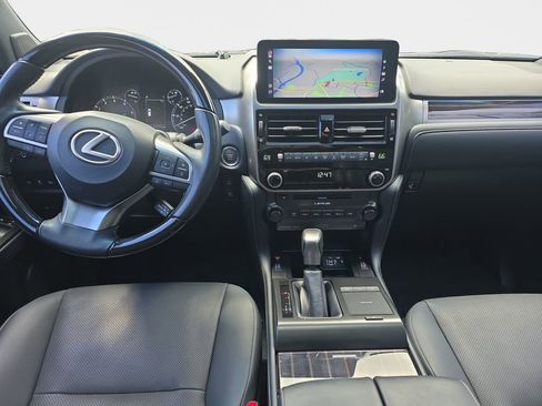 Used 2023 Lexus GX 460 Premium w/ Accessory Package AWD/4WD image 15