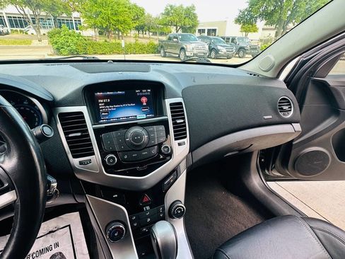 Used 2015 Chevrolet Cruze LT image 17
