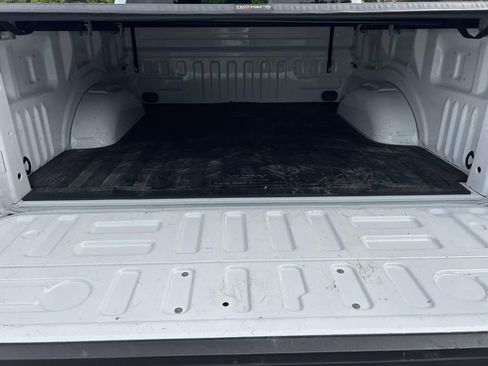 Used 2018 Ford F150 XLT w/ Equipment Group 302A Luxury AWD/4WD image 8