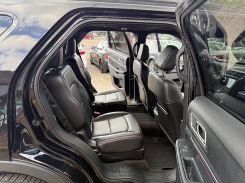 Used 2018 Ford Explorer Sport w/ Equipment Group 401A AWD/4WD image 15
