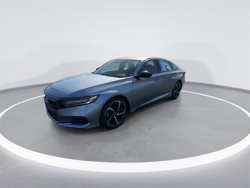 Used 2022 Honda Accord Sport image 4