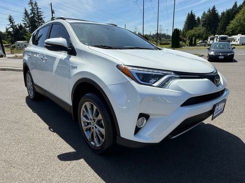 Used 2018 Toyota RAV4 Limited w/ Advanced Technology Package AWD/4WD image 7
