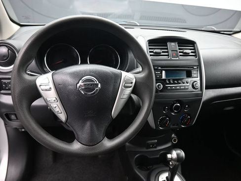 Used 2017 Nissan Versa SV FWD image 13