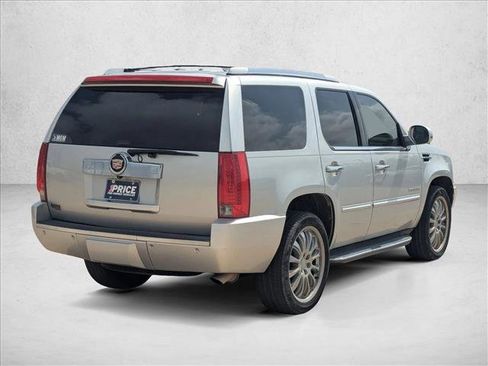 Used 2013 Cadillac Escalade 2WD image 5