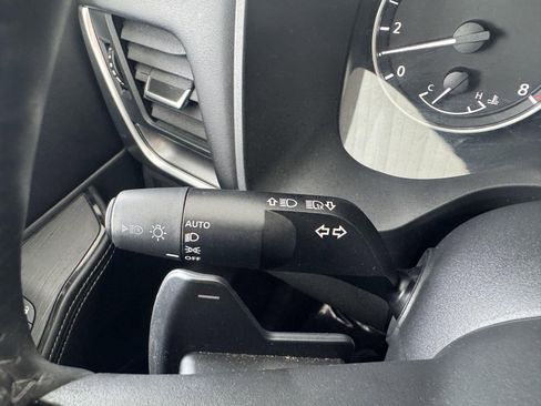 Used 2023 Nissan Rogue SV w/ SV Premium B Package image 20