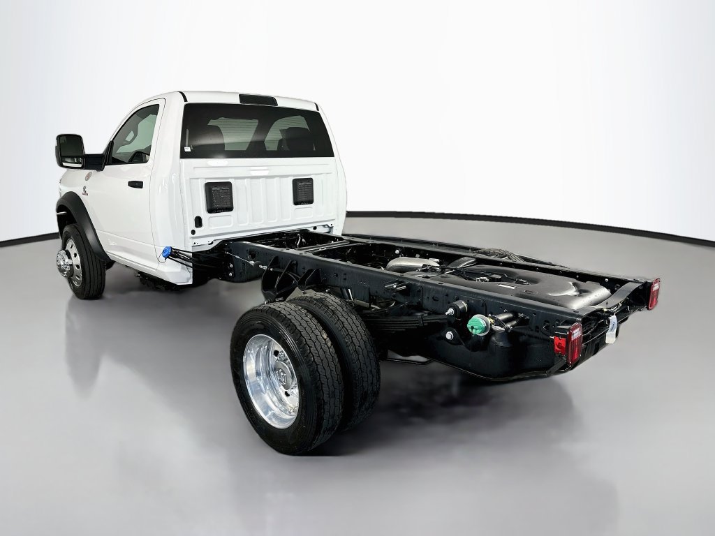 New 2027 RAM 4500 Tradesman w/ Chrome Appearance Group AWD/4WD image 5