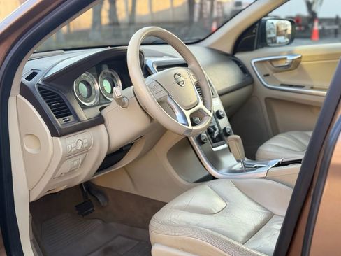 Used 2011 Volvo XC60 T6 image 24