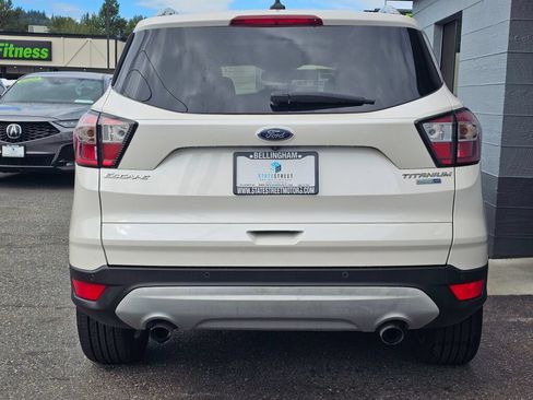 Used 2018 Ford Escape Titanium w/ Ford Safe & Smart Package AWD/4WD image 4
