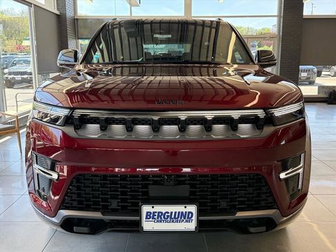 New 2026 Jeep Grand Wagoneer 4WD image 9