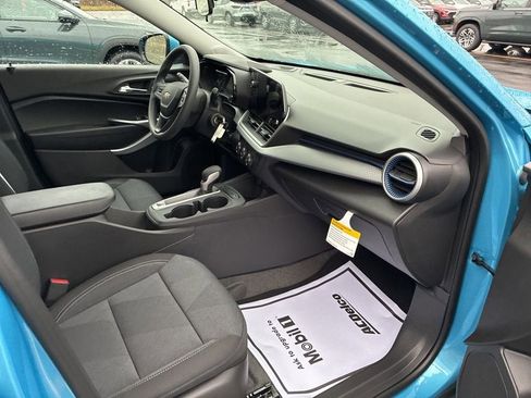 New 2026 Chevrolet Trax LS w/ LS Convenience Package image 29