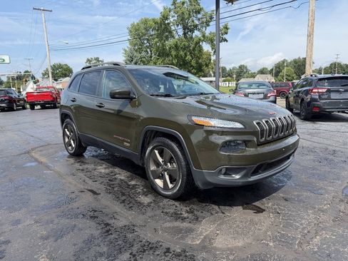 Used 2017 Jeep Cherokee 75th Anniversary AWD/4WD image 5