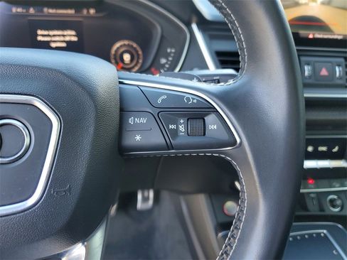 Used 2019 Audi SQ5 Prestige w/ Prestige Package image 25