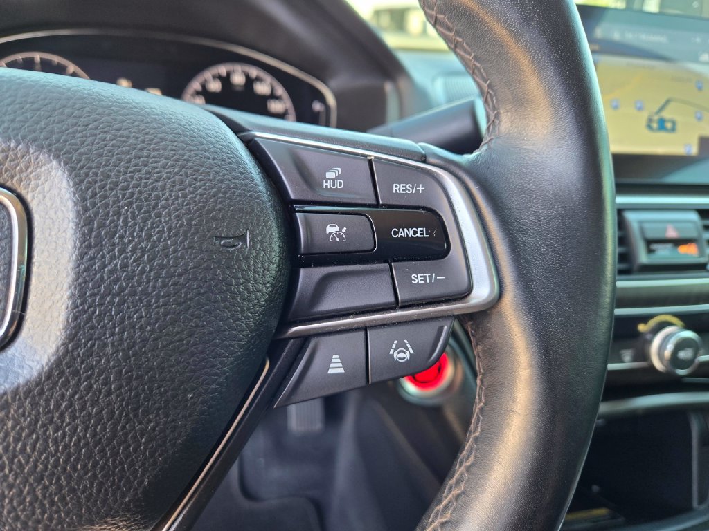 Used 2021 Honda Accord Touring image 23