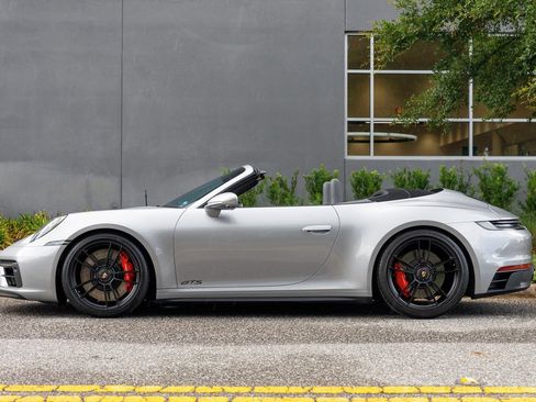 Used 2022 Porsche 911 Carrera GTS RWD image 25