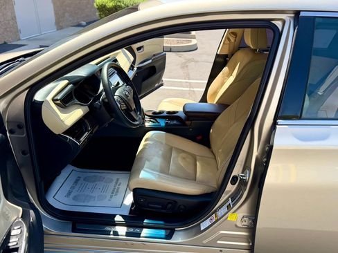 Used 2015 Toyota Avalon Limited FWD image 10