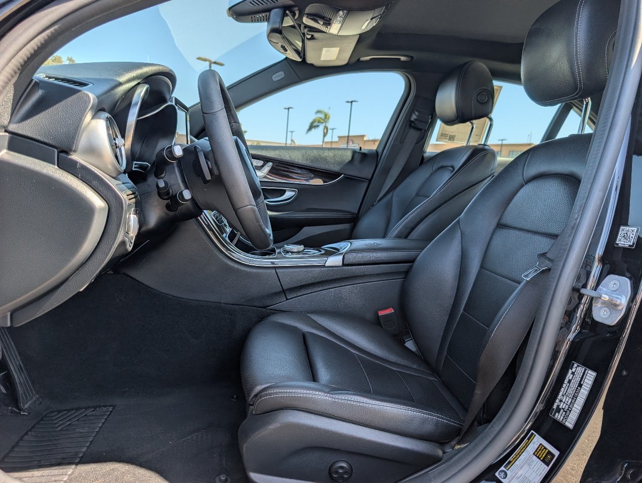 Used 2018 Mercedes-Benz C 300 Sedan image 2