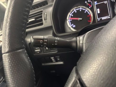 Used 2022 Toyota 4Runner TRD Off-Road image 32