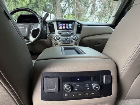 Used 2019 GMC Yukon SLT w/ Open Road Package RWD image 39