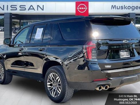 Used 2025 Chevrolet Tahoe Z71 AWD/4WD image 4