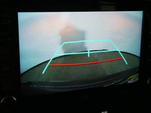 Used 2021 Toyota Highlander XSE image 32