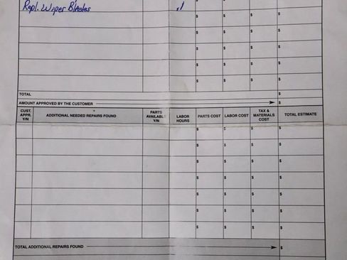 Used 2022 Volkswagen Tiguan SE image 4