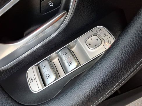 Used 2022 Mercedes-Benz GLE 350 4MATIC image 16
