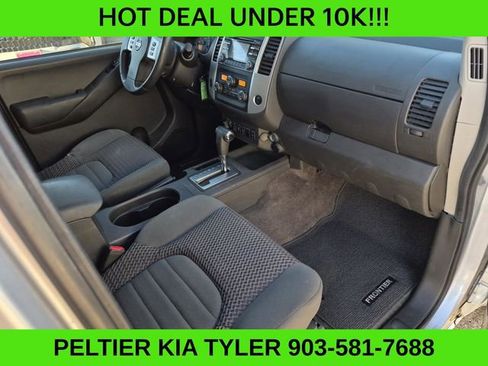 Used 2014 Nissan Frontier SV w/ SV Value Truck Package image 12