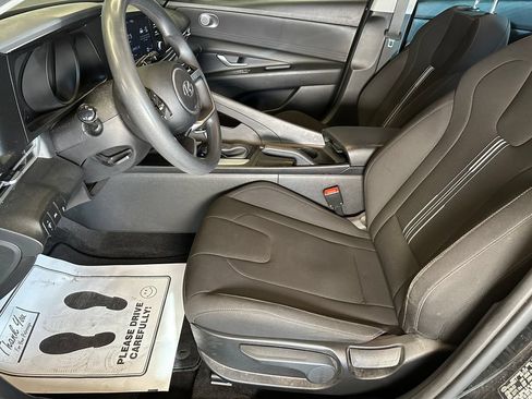Used 2023 Hyundai Elantra SEL w/ Cargo Package FWD image 20