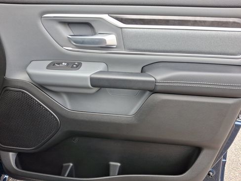 Used 2023 RAM 1500 Big Horn AWD/4WD image 10