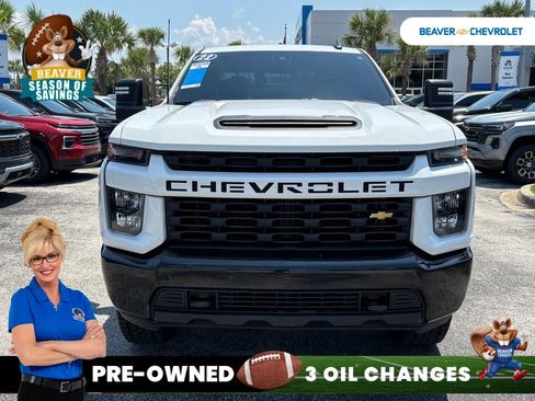 Used 2022 Chevrolet Silverado 2500 Custom w/ Custom Value Package AWD/4WD image 3