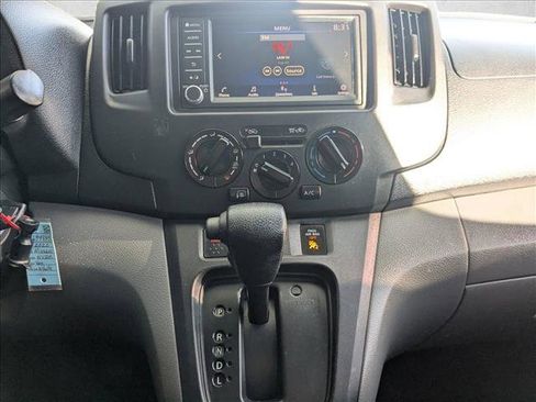 Used 2020 Nissan NV200 SV image 15