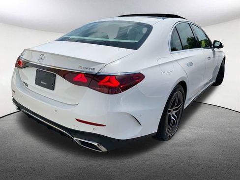 Used 2025 Mercedes-Benz E 350 4MATIC Sedan image 13