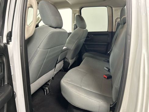 Used 2018 RAM 1500 Express w/ Express Value Package AWD/4WD image 19