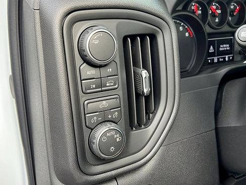 New 2026 Chevrolet Silverado 1500 W/T image 24