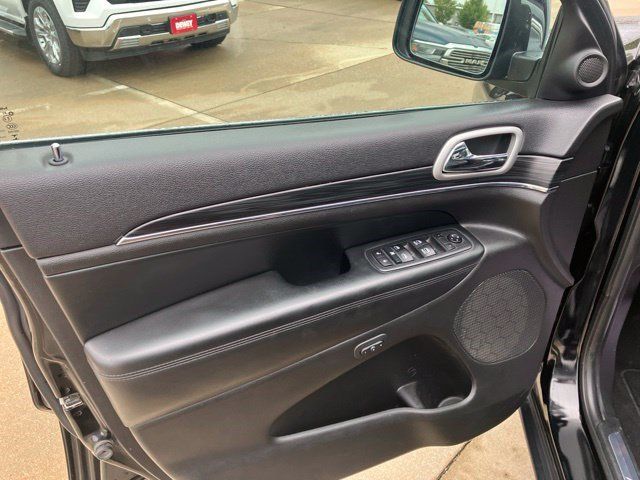 Certified 2020 Jeep Grand Cherokee Limited AWD/4WD image 9