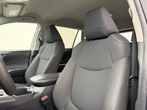 Used 2023 Toyota RAV4 LE image 5