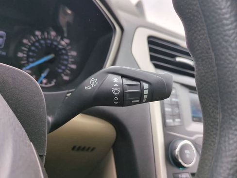 Used 2014 Ford Fusion SE image 26