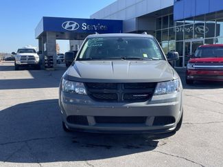 Used 2020 Dodge Journey SE w/ SE Popular Equipment Group video 2
