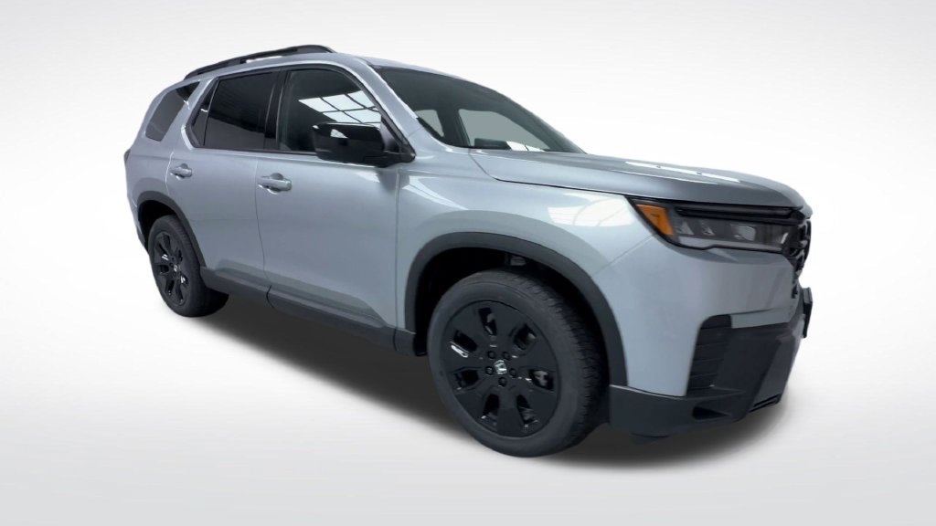 New 2026 Honda Pilot Black Edition image 2