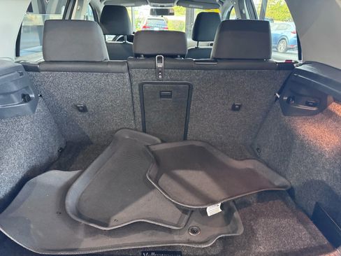 Used 2012 Volkswagen Golf TDI image 27