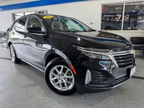 Used 2023 Chevrolet Equinox LT FWD image 2