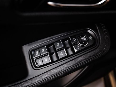 Certified 2016 Porsche Macan S AWD/4WD image 22