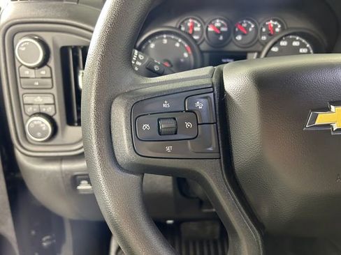 Used 2025 Chevrolet Silverado 2500 W/T image 16