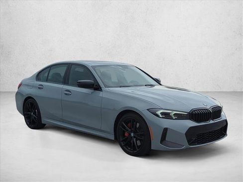 Used 2023 BMW 330i Sedan w/ M Sport Package image 3