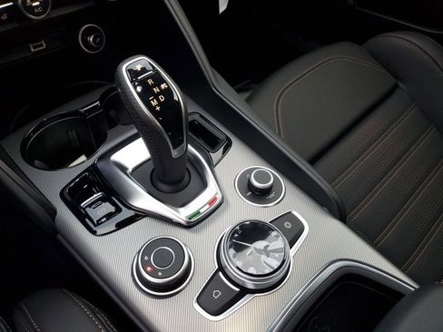 New 2025 Alfa Romeo Giulia AWD w/ Driving Assist Package image 15