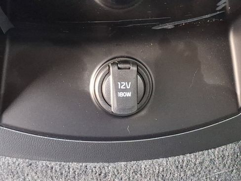 Used 2025 Kia Sorento S AWD/4WD image 11