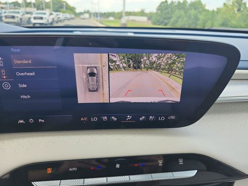 Used 2026 Buick Enclave Avenir w/ Super Cruise Package AWD/4WD image 18