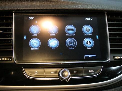 Used 2020 Buick Encore Preferred AWD/4WD image 23